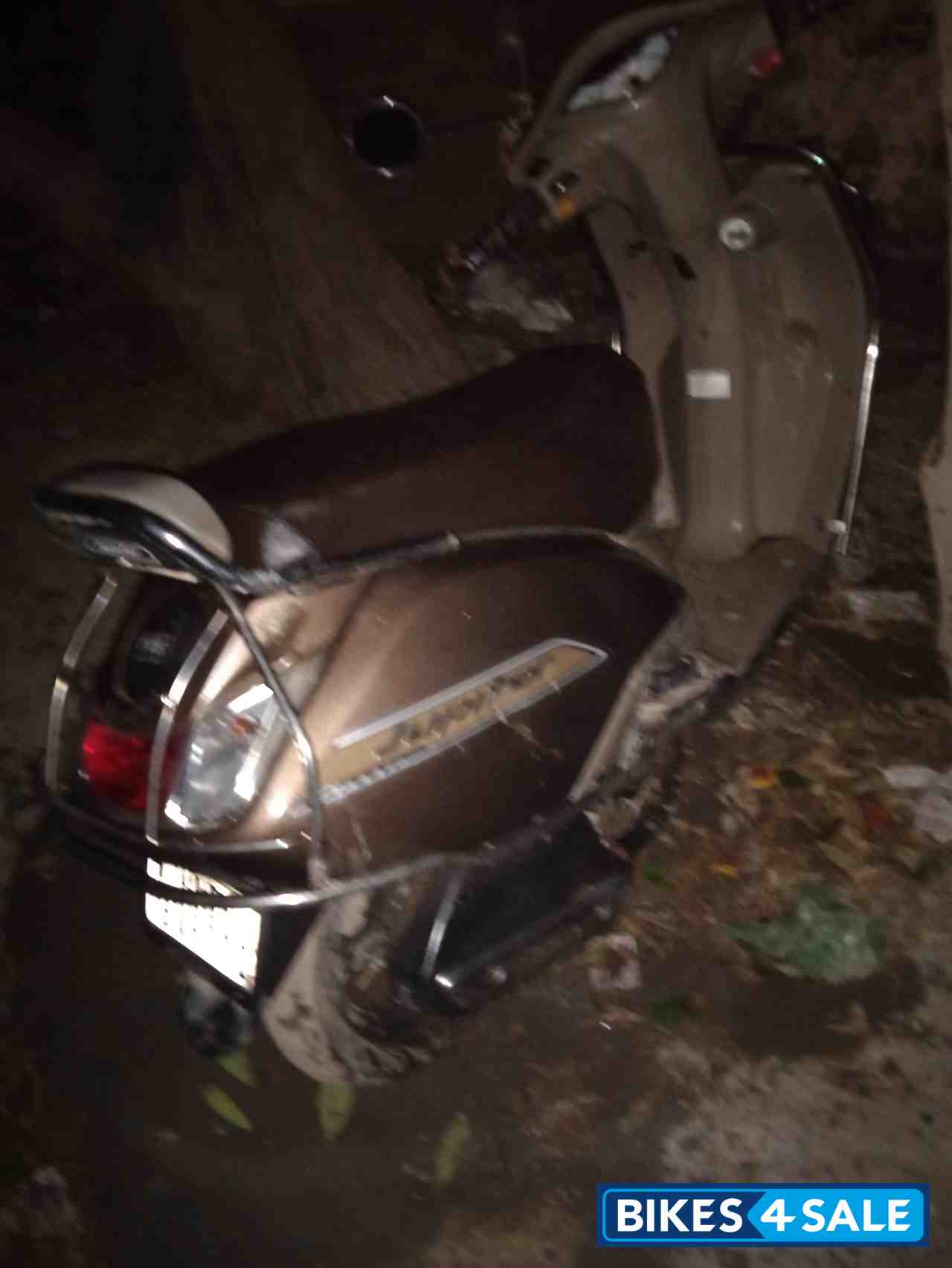 Autumnn Brown TVS Jupiter Classic