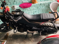 Black Husqvarna Svartpilen 250 2020