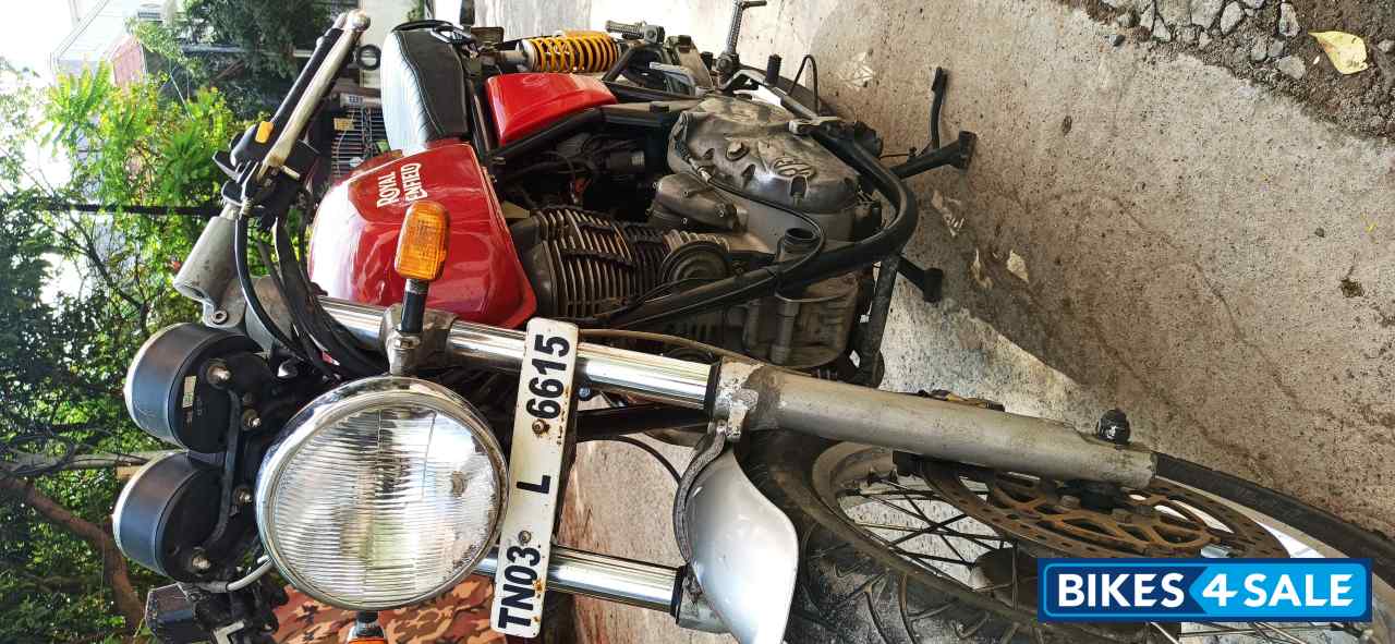Red Royal Enfield Continental GT 535