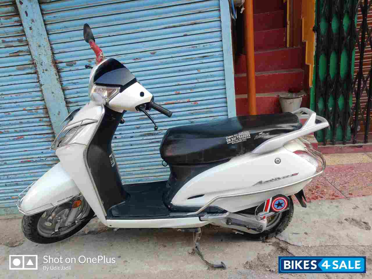 Pearl Amazing White Honda Activa 125