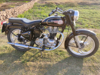 Black Royal Enfield Bullet Standard 350