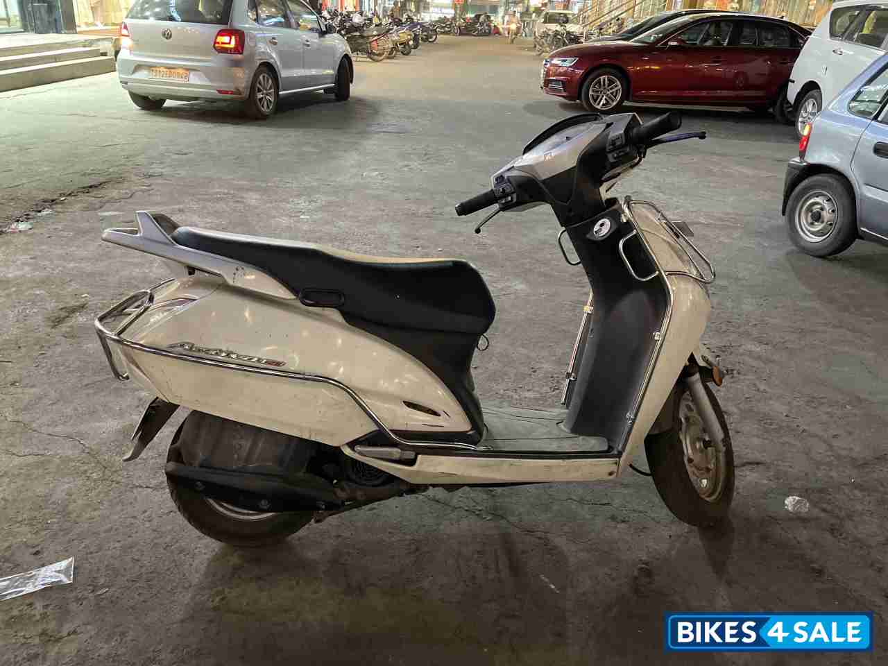 White Honda Activa 125