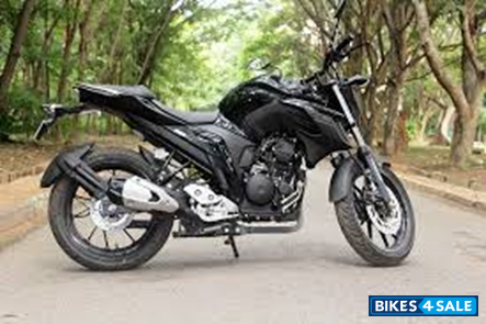 Yamaha FZS 25