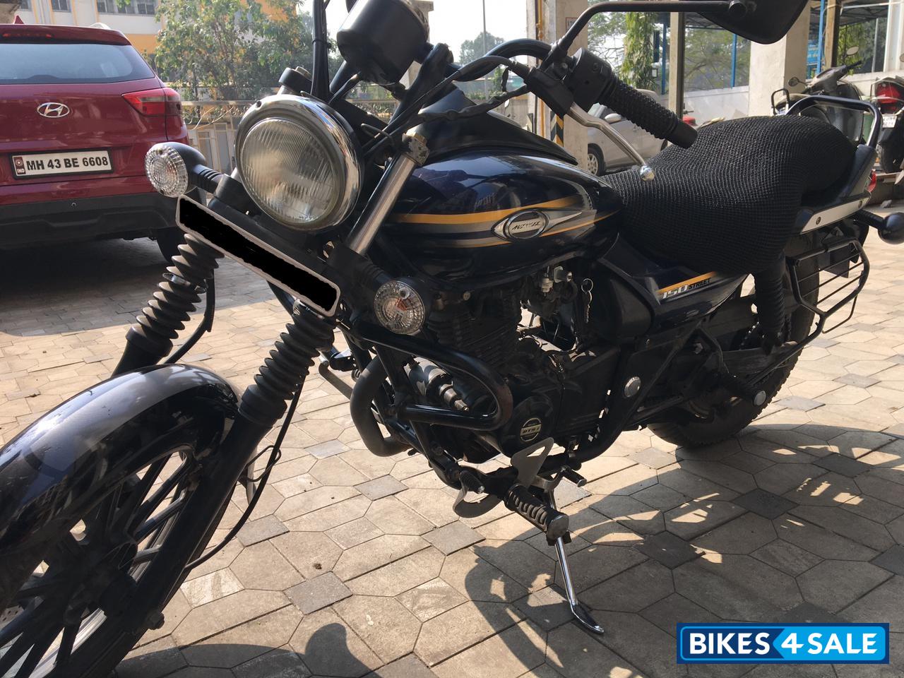 Blue Bajaj Avenger Street 150 Blue Bajaj Avenger Street 150