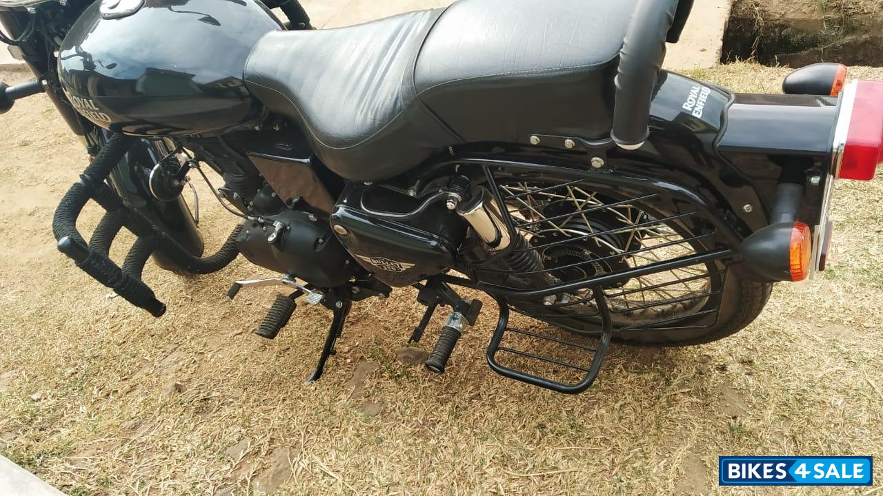 Black Royal Enfield Bullet 350 ES BS6 Black Royal Enfield Bullet 350 ES BS6