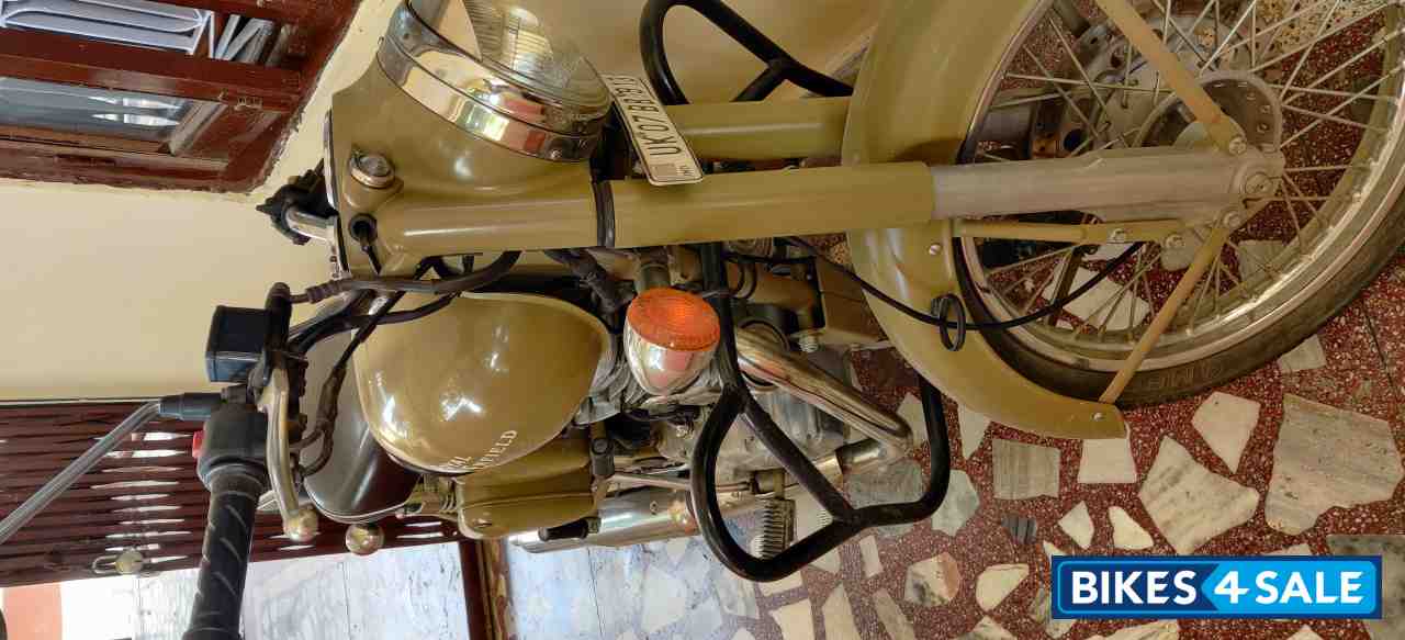 Royal Enfield Classic Desert Storm