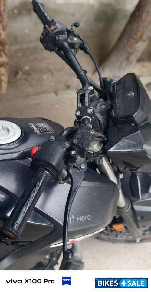 Stealth Black Hero Xtreme 160R 2022 Edition