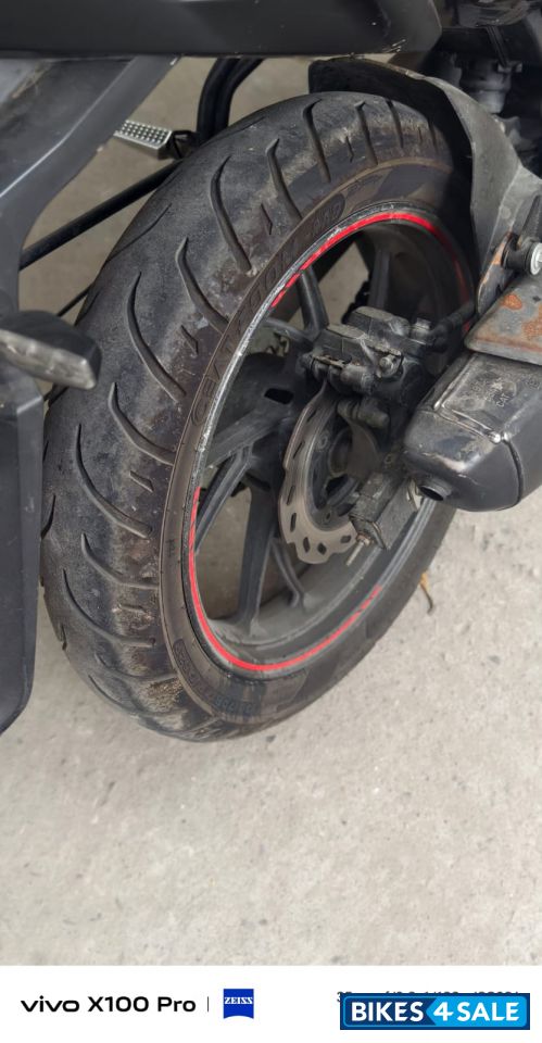 Stealth Black Hero Xtreme 160R 2022 Edition