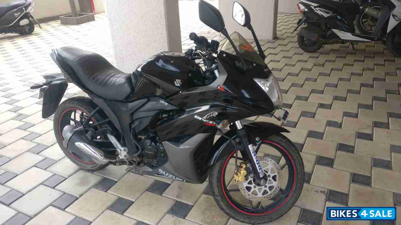 Suzuki Gixxer SF