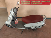 White Suzuki Access 125 Special Edition