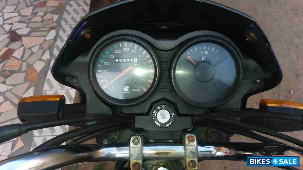 Blue Bajaj CT 100
