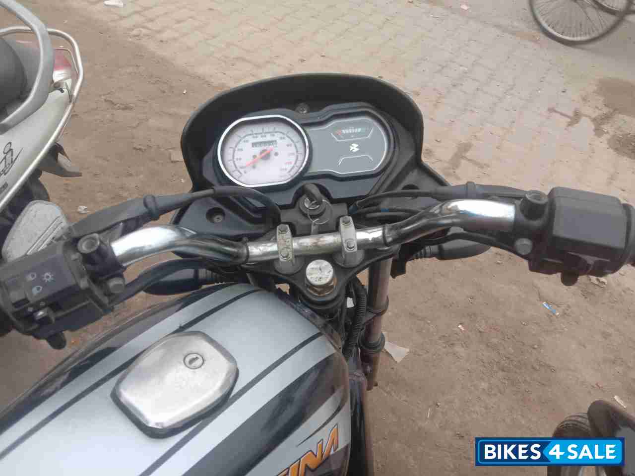 Bajaj Platina 100 ES