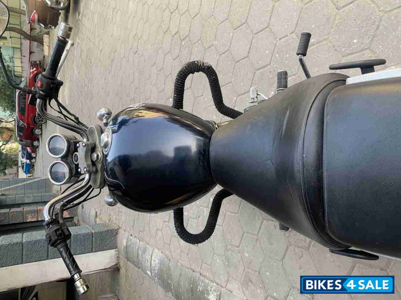 Royal Enfield Thunderbird 350