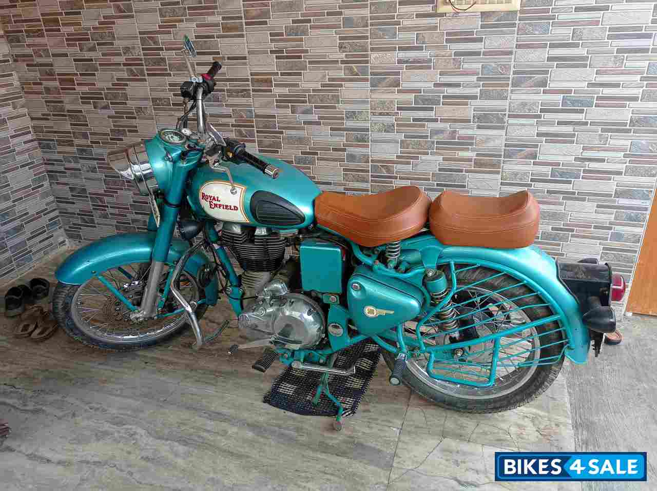 Teal Green Royal Enfield Classic 500