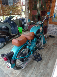 Teal Green Royal Enfield Classic 500