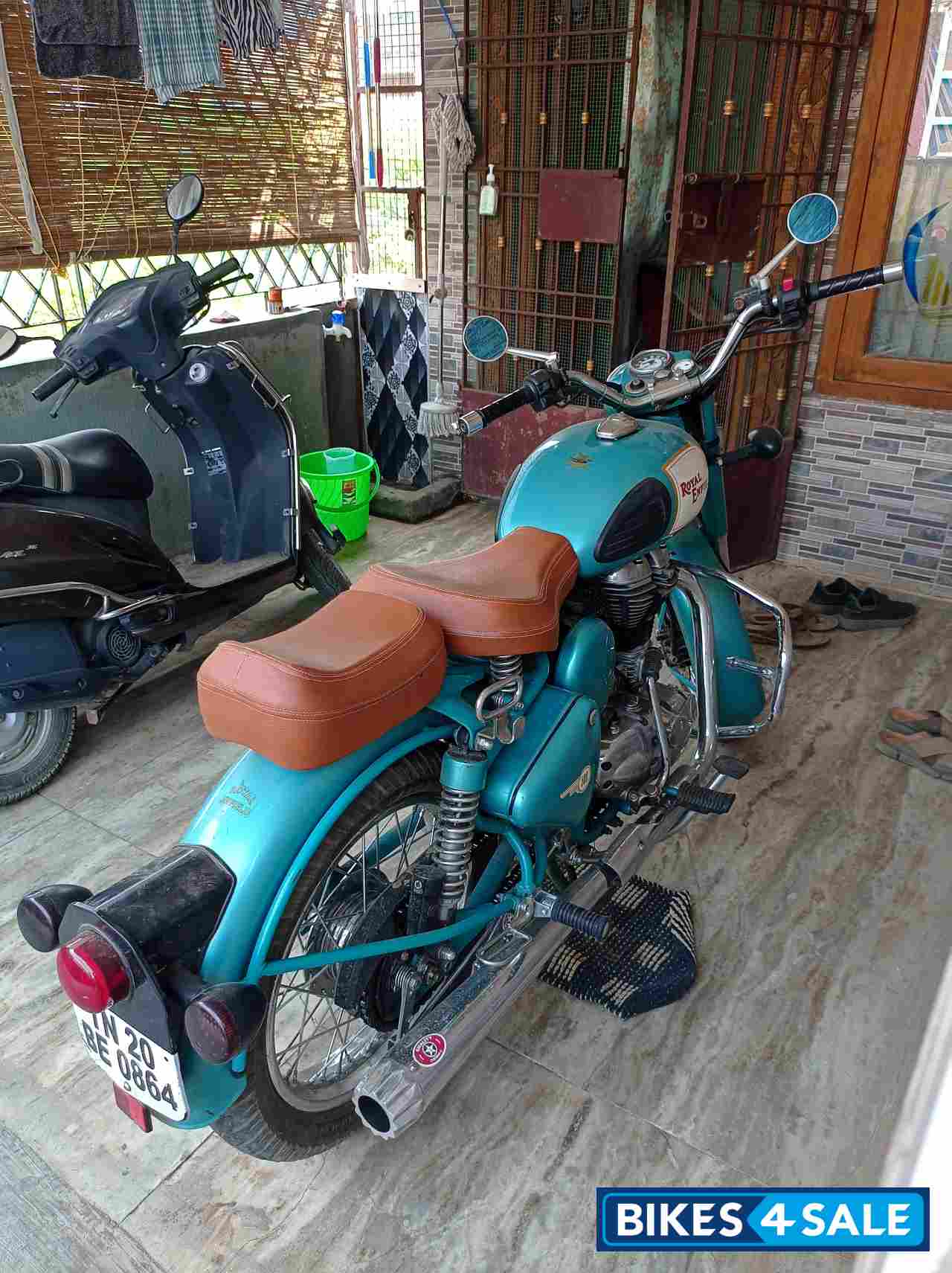 Teal Green Royal Enfield Classic 500