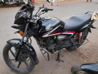 Black Honda CB Shine