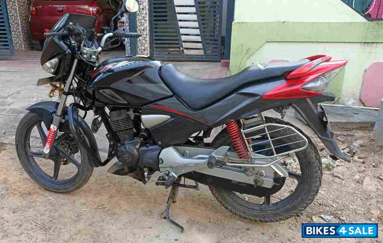 cbz xtreme red colour