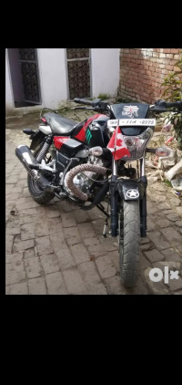 Bajaj V15