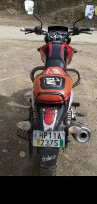 Bajaj V15