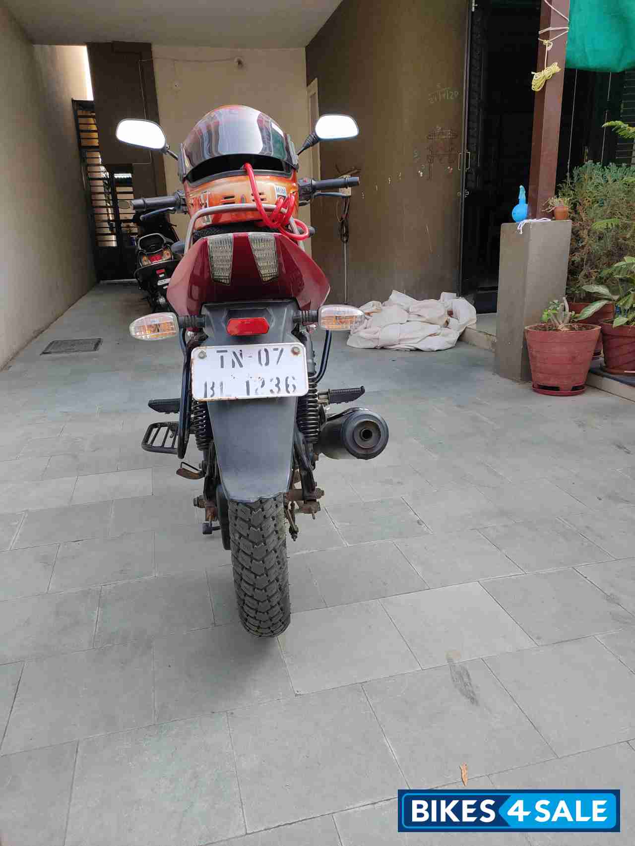 Red Bajaj Pulsar 150 DTSi