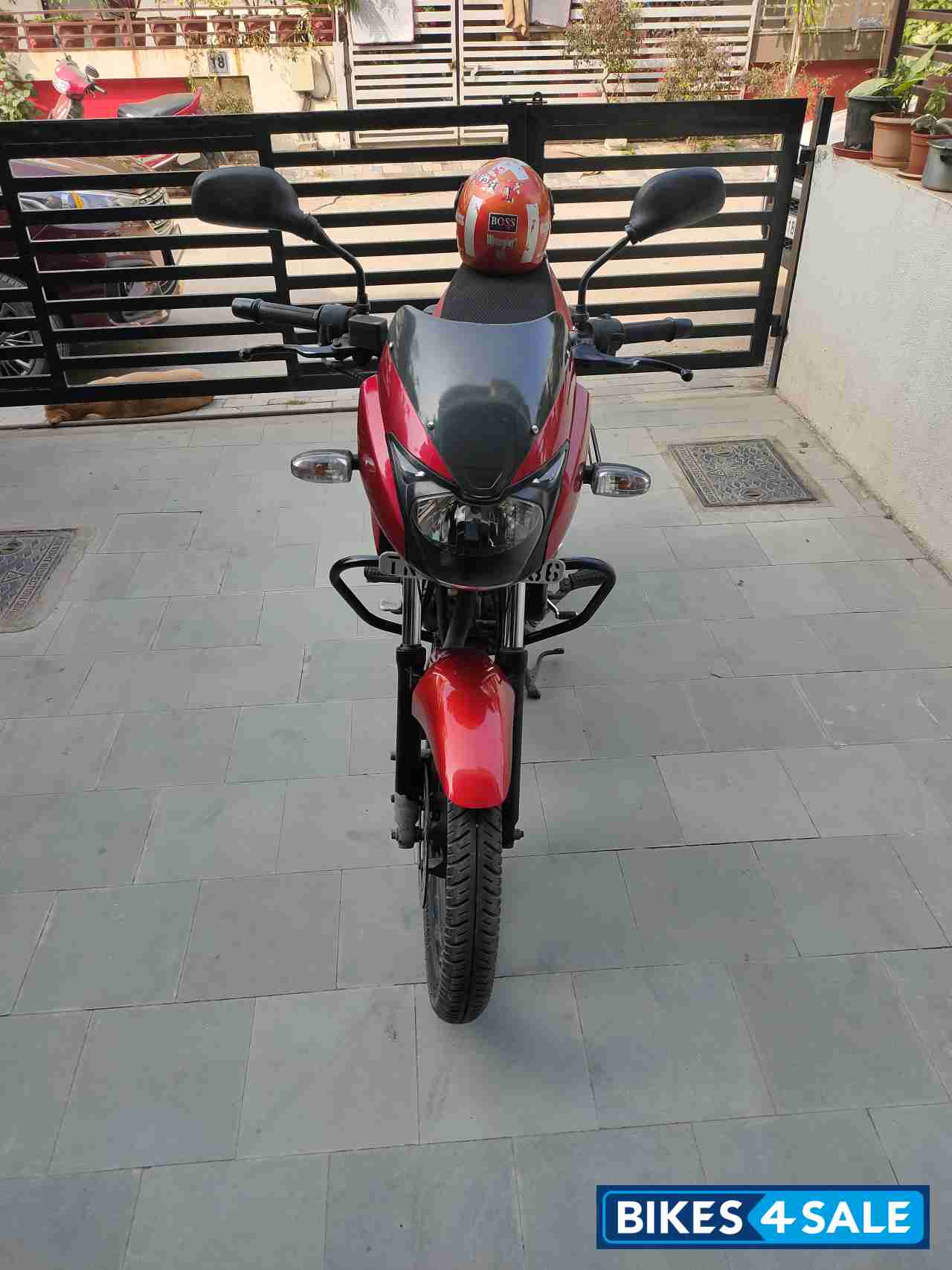 Red Bajaj Pulsar 150 DTSi