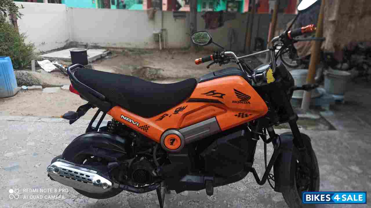 Orange Honda Navi Orange Honda Navi