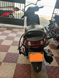Red Honda Activa i