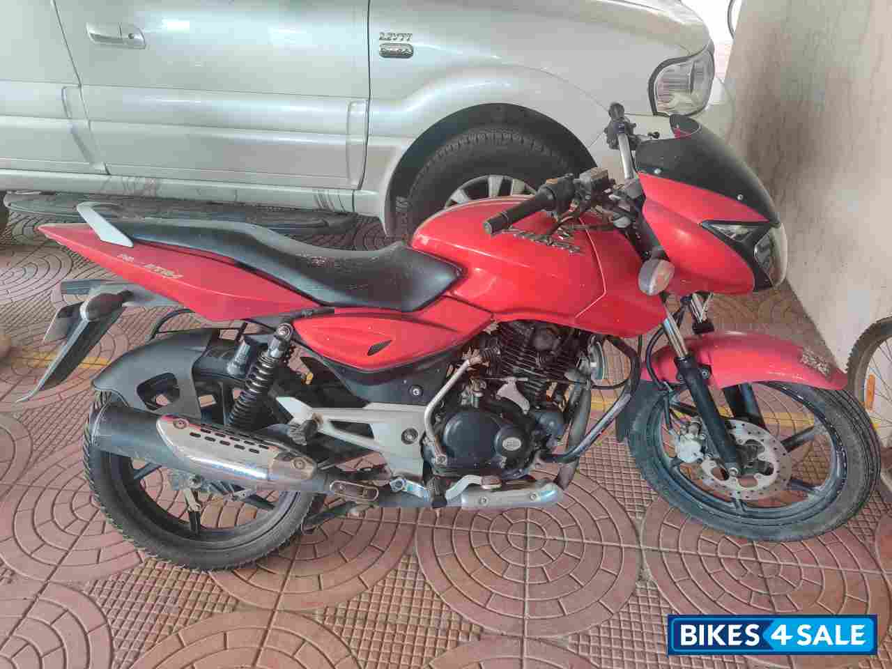 Red Bajaj Pulsar 150 DTSi