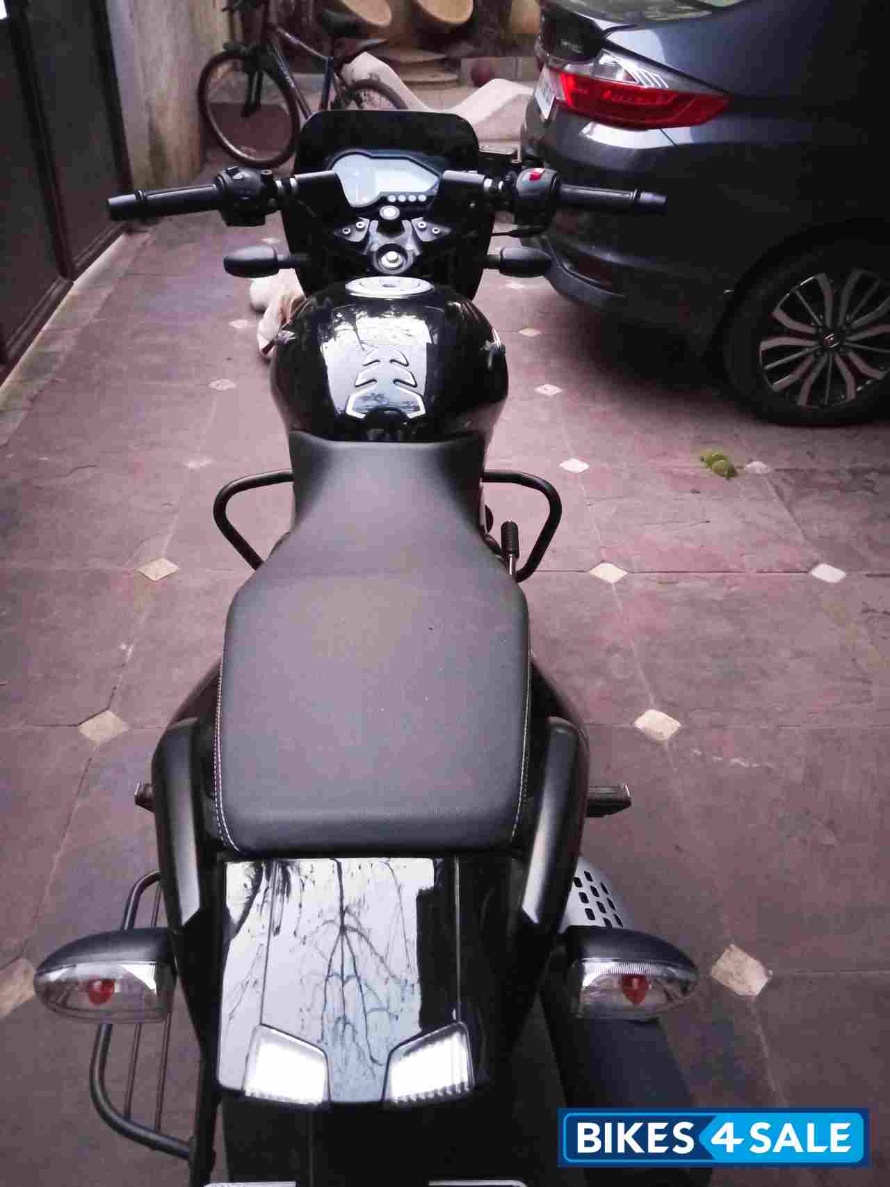 Black Bajaj Pulsar NS 125 Black Bajaj Pulsar NS 125