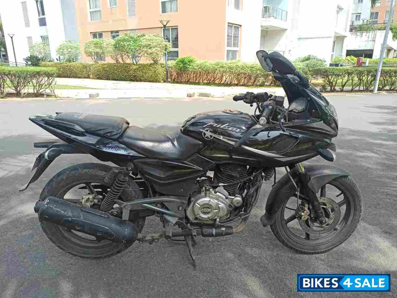 Bajaj Pulsar 220 DTSFi