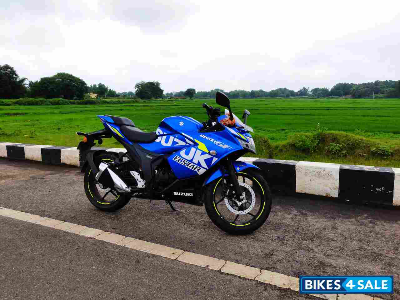 Suzuki Gixxer SF Moto GP