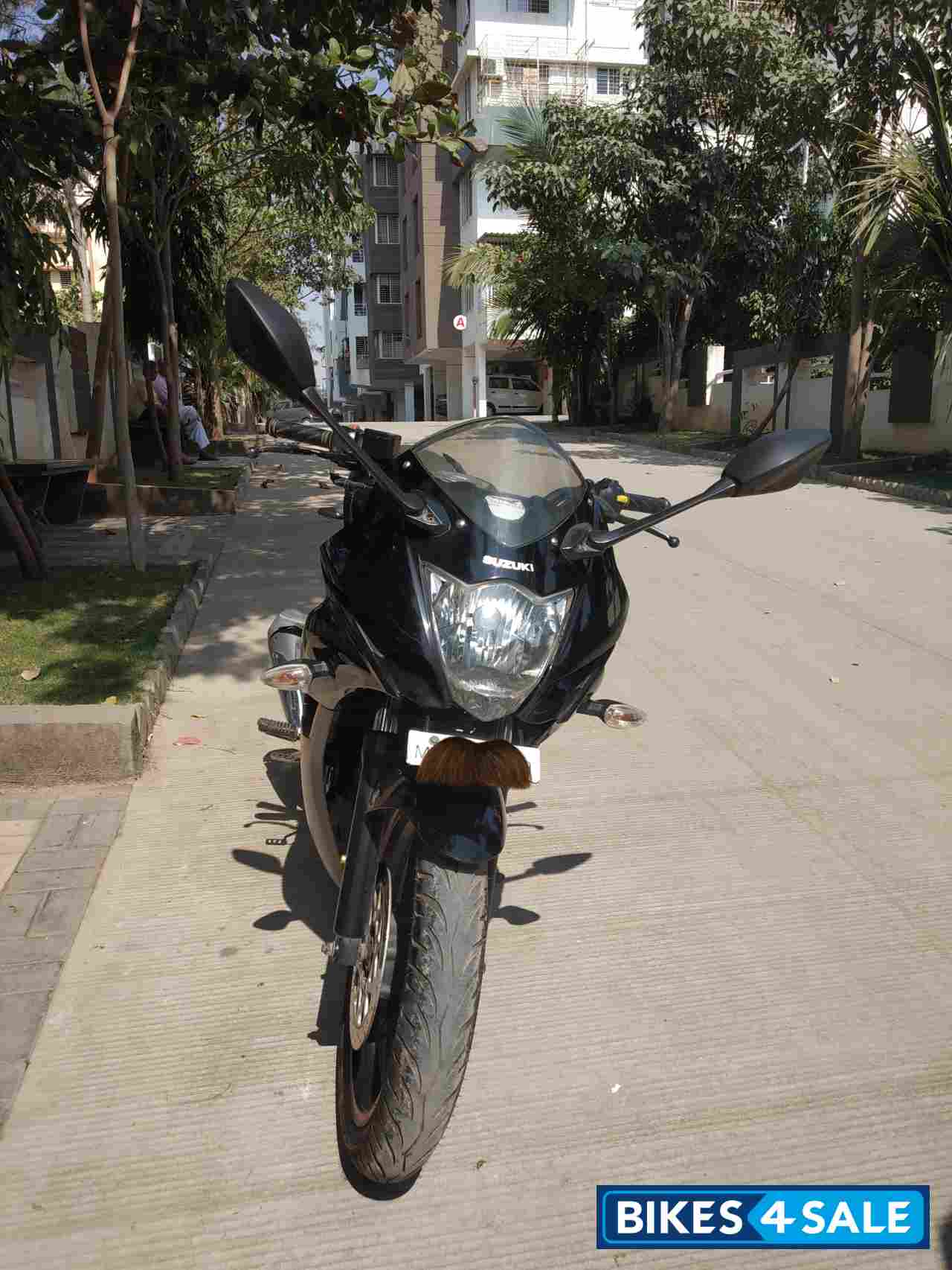 Suzuki Gixxer SF