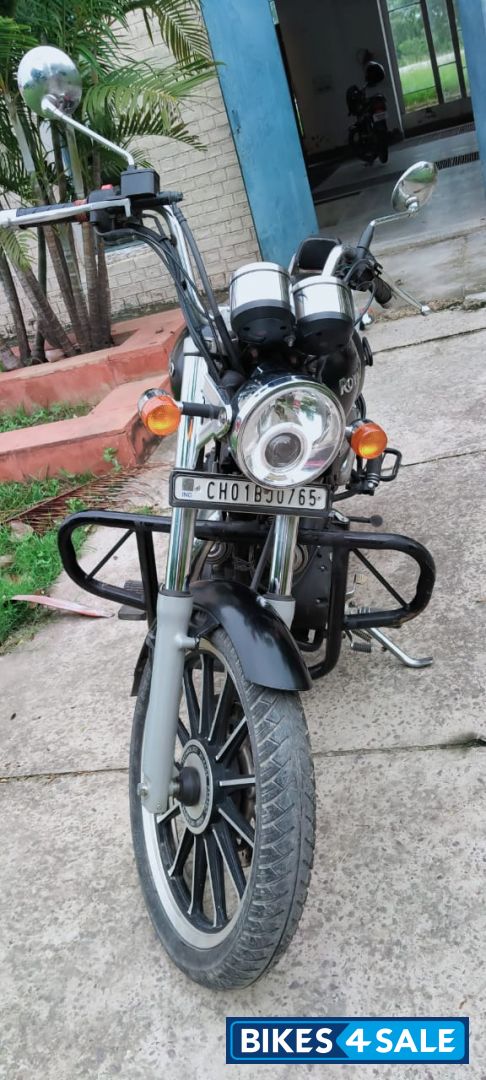 Stone Black Royal Enfield Thunderbird 500 Stone Black Royal Enfield Thunderbird 500