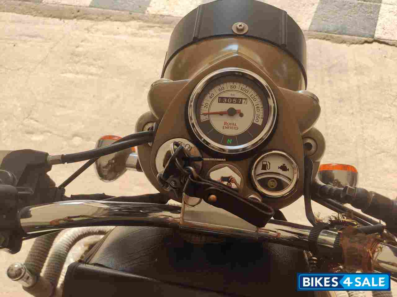 Desert Storm Royal Enfield Classic Desert Storm