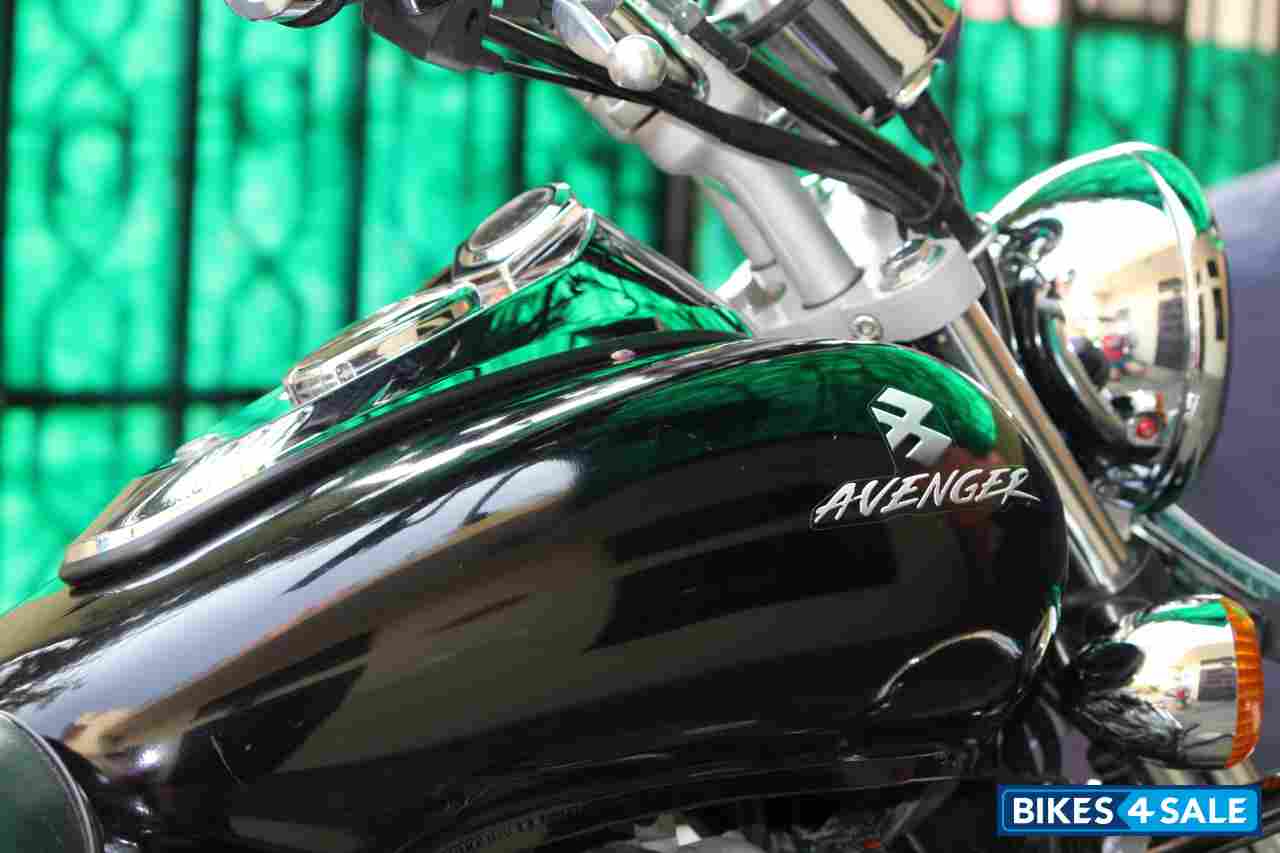 Bajaj Avenger 220 DTS-i Bajaj Avenger 220 DTS-i