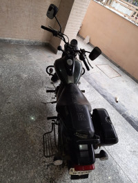 Green Bajaj Avenger Street 220