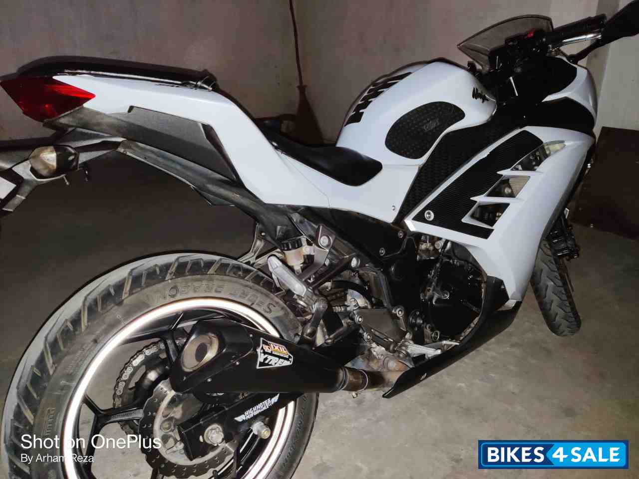 Pearl White Kawasaki Ninja 300R