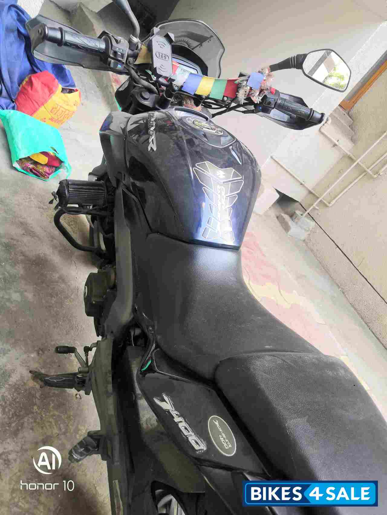 Bajaj Dominar 400