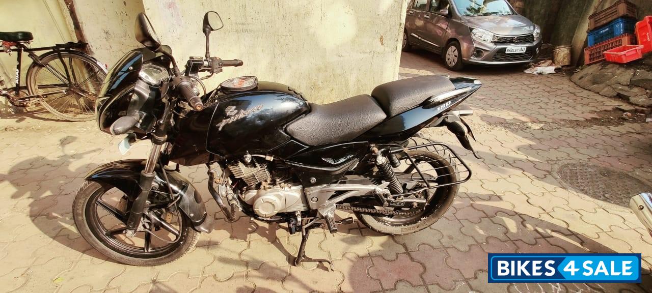 Black Bajaj Pulsar 180 DTSi