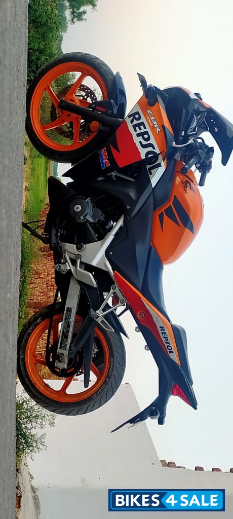 Orange Honda CBR 250R ABS