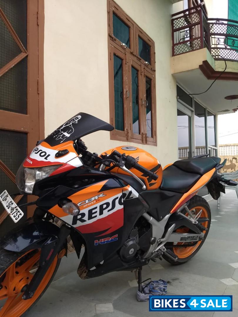 Orange Honda CBR 250R ABS