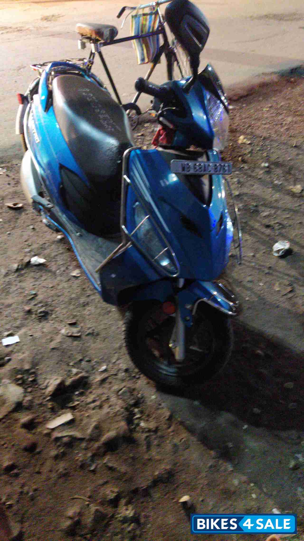 Sky Blue Hero Maestro Edge 110 BS6