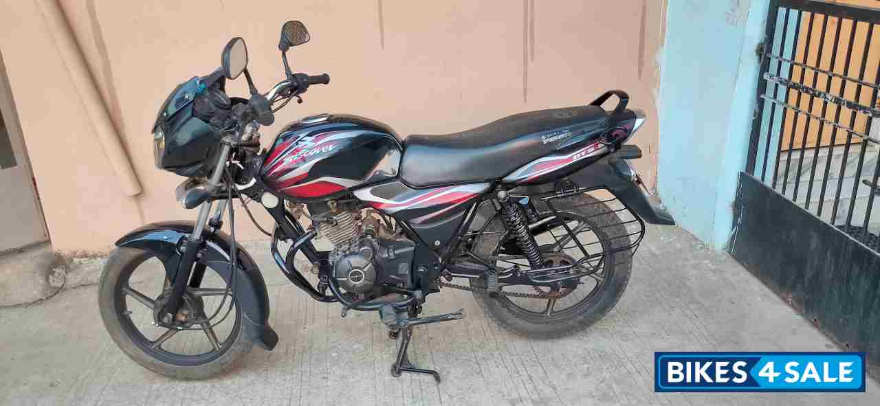 Black Bajaj Discover 100 DTS-Si