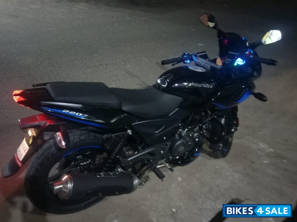 Bajaj Pulsar 220 DTSFi