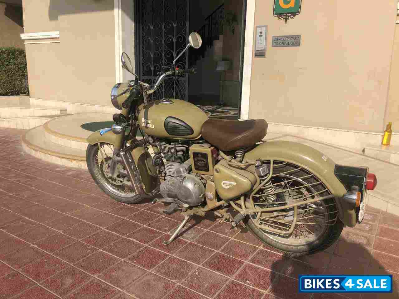 Desert Storm Royal Enfield Classic Desert Storm