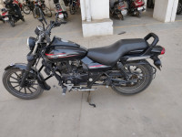 Bajaj Avenger Street 220