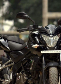 Bajaj Pulsar 200 NS 2015 Model