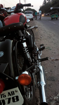 Royal Enfield Classic 350 Redditch Red