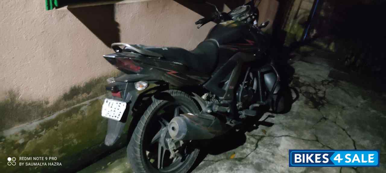 Silver Honda CB Unicorn 160